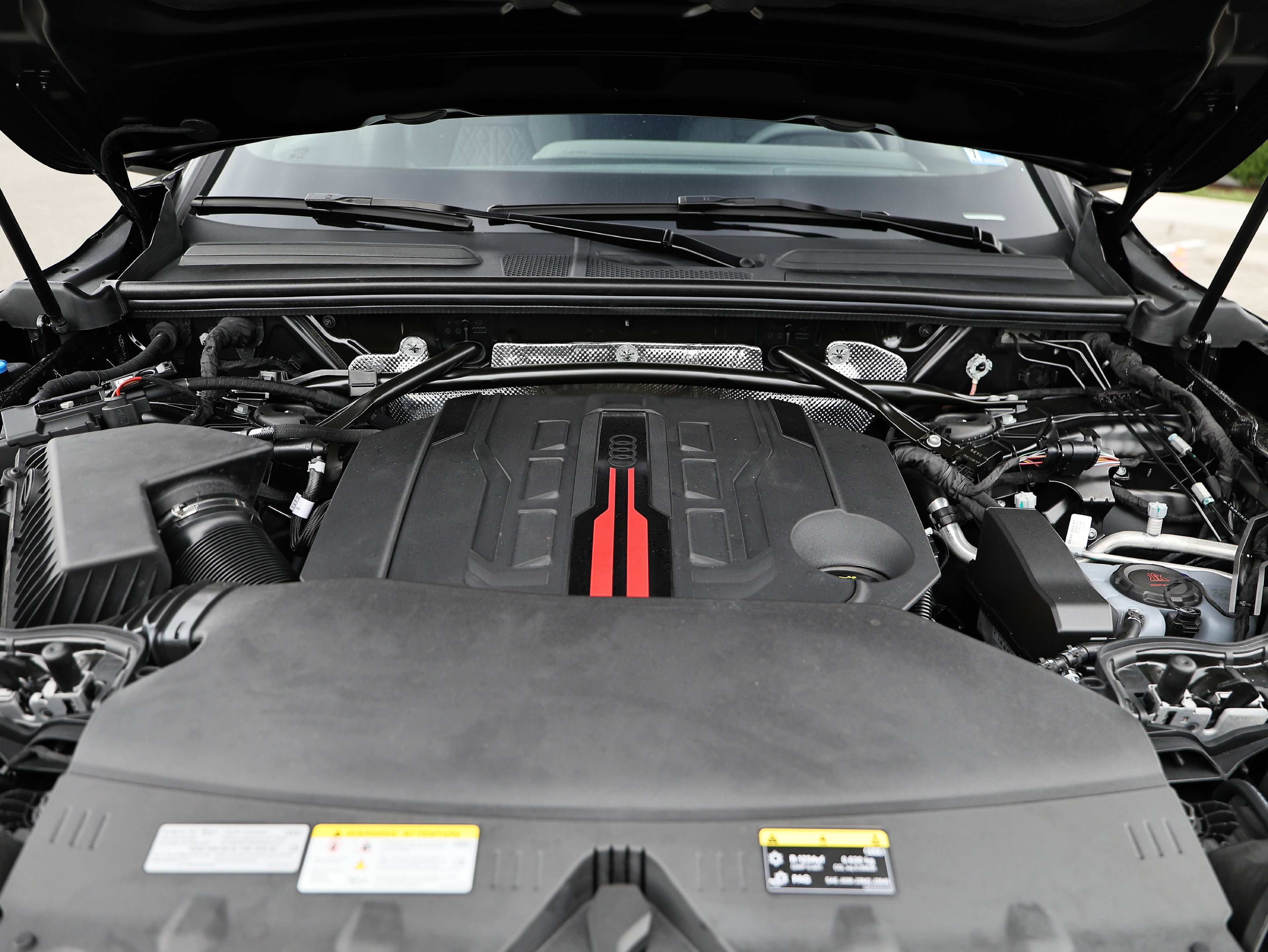 New 2026 Audi SQ5 Prestige AWD/4WD image 32