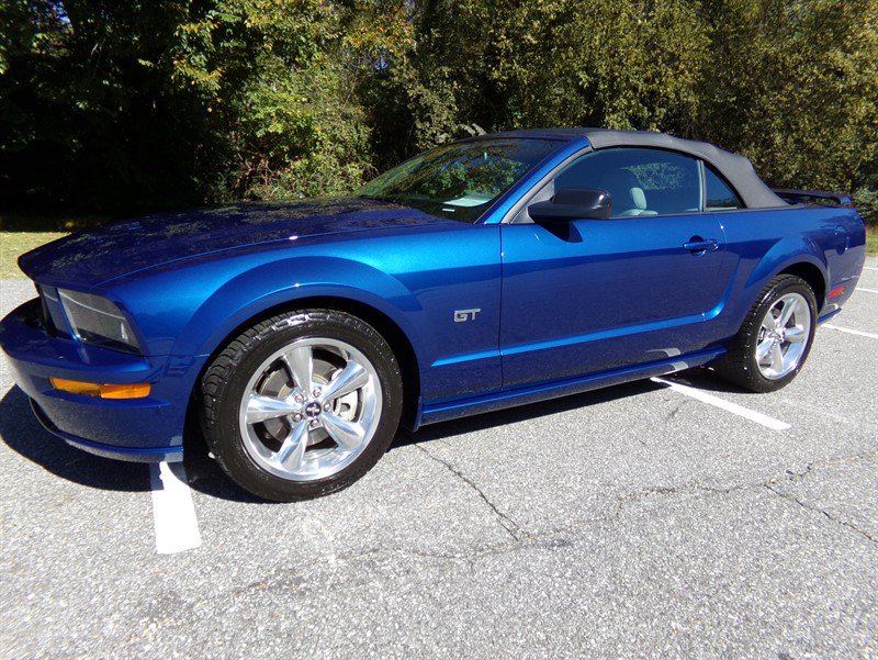Used 2008 Ford Mustang GT RWD image 8