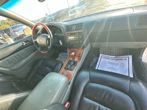 Used 1998 Lexus LS 400 RWD image 11