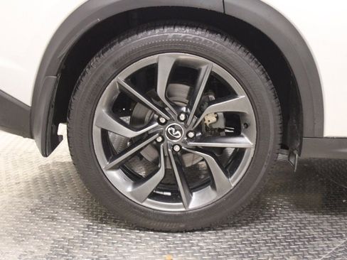 Used 2019 INFINITI QX50 Essential w/ Sensory Package image 14