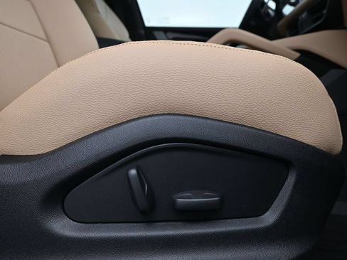 Certified 2026 Porsche Cayenne AWD/4WD image 14