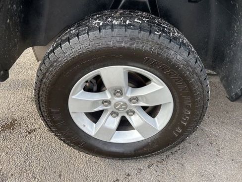 Used 2020 RAM 1500 Classic SLT image 45