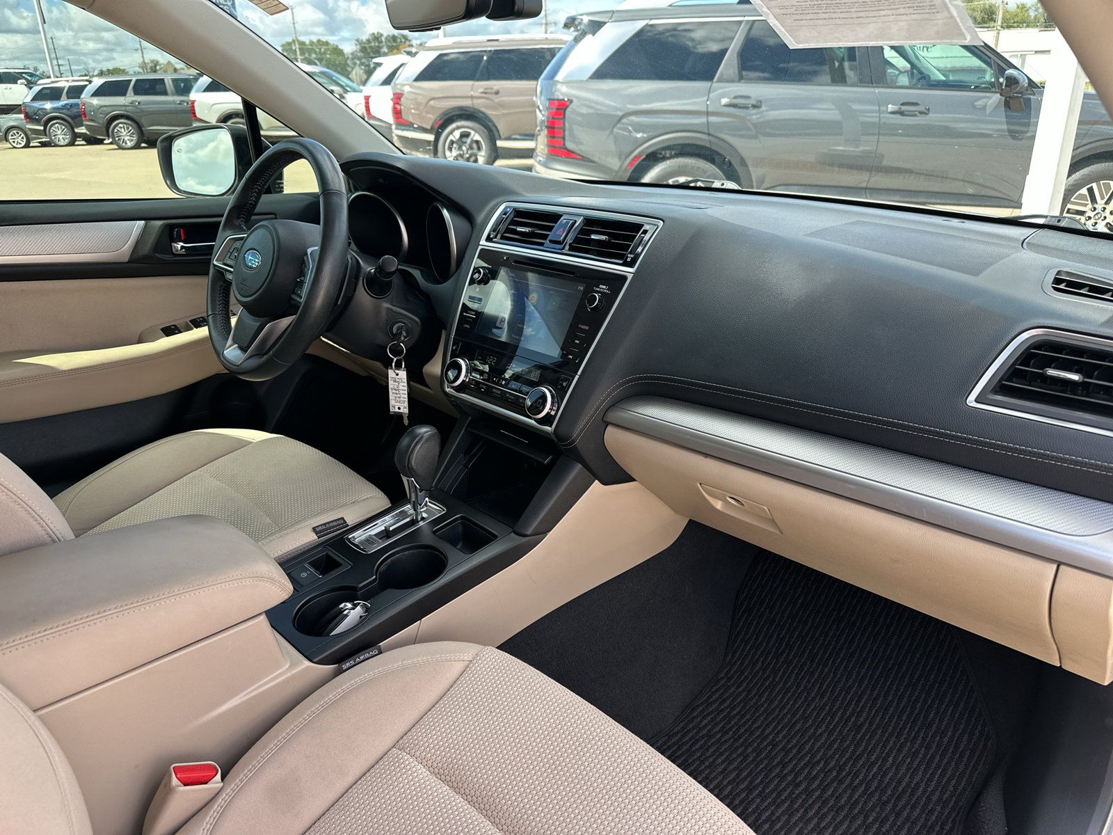 Used 2018 Subaru Outback 2.5i Premium AWD/4WD image 6