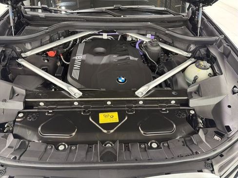 Used 2026 BMW X7 xDrive40i w/ Premium Package image 47