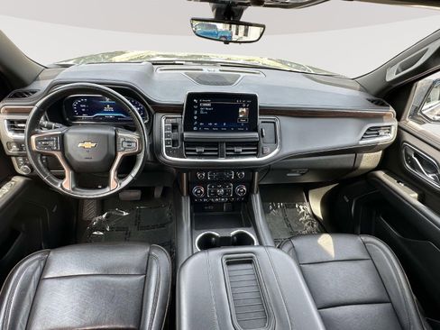 Used 2022 Chevrolet Suburban High Country AWD/4WD image 7
