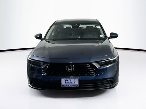 Used 2023 Honda Accord EX image 2