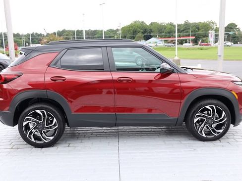 Used 2024 Chevrolet TrailBlazer RS w/ Convenience Package AWD/4WD image 6