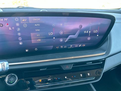 New 2025 Buick Envision Avenir image 10