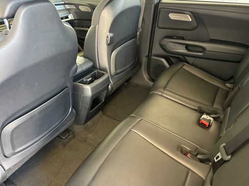 Used 2027 Kia Telluride LX FWD image 13