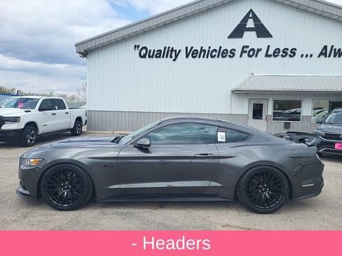 Used 2017 Ford Mustang GT Premium w/ GT Performance Package RWD image 20