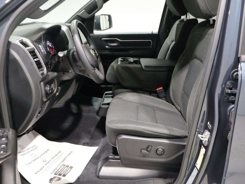 Used 2025 RAM 1500 Big Horn AWD/4WD image 10