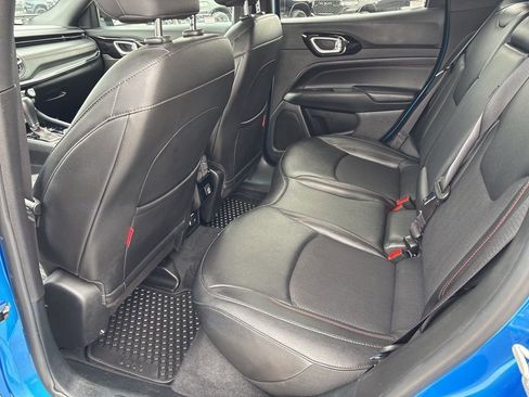 Used 2024 Jeep Compass Trailhawk image 10