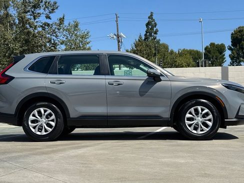 Used 2024 Honda CR-V LX image 6