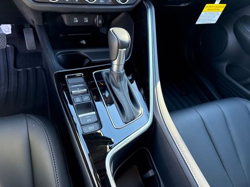 Certified 2025 Acura ADX FWD image 32