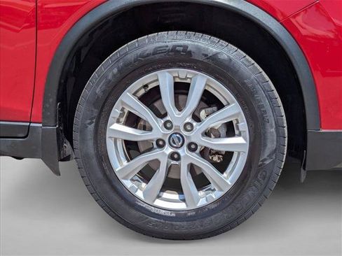 Used 2017 Nissan Rogue SV AWD/4WD image 23