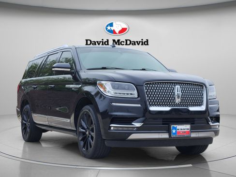 Used 2021 Lincoln Navigator L Reserve image 7