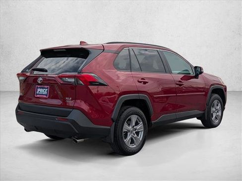 Used 2025 Toyota RAV4 XLE image 5