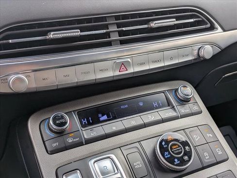 Used 2020 Hyundai Palisade Limited image 17