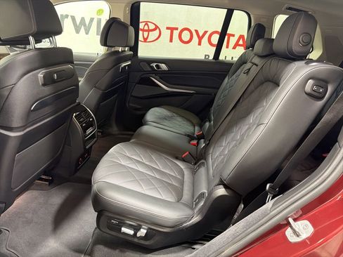 Used 2024 BMW X7 xDrive40i AWD/4WD image 18