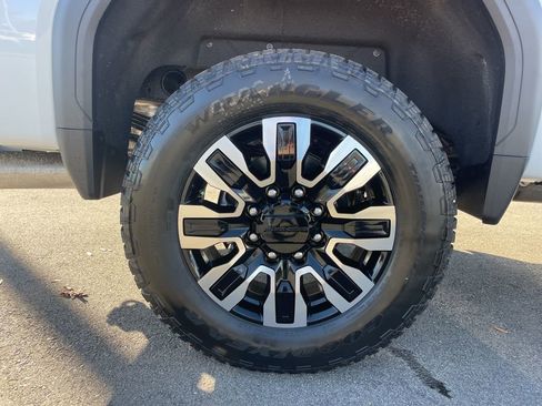 New 2026 GMC Sierra 2500 Denali Ultimate image 46