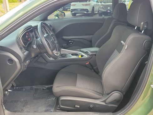 Used 2022 Dodge Challenger SRT Hellcat RWD image 17