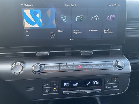 Used 2024 Hyundai Kona SEL image 14