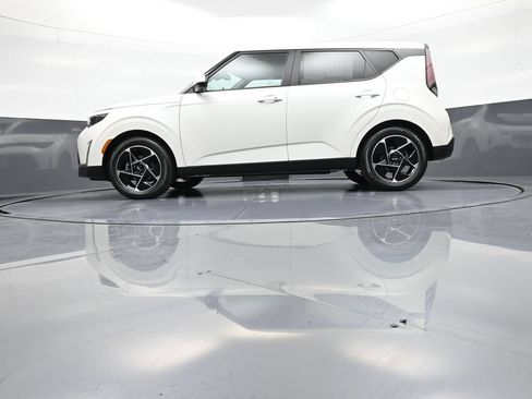 Used 2023 Kia Soul EX FWD image 33