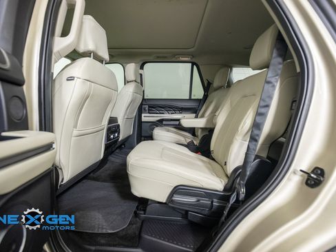 Used 2018 Ford Expedition Platinum AWD/4WD image 33