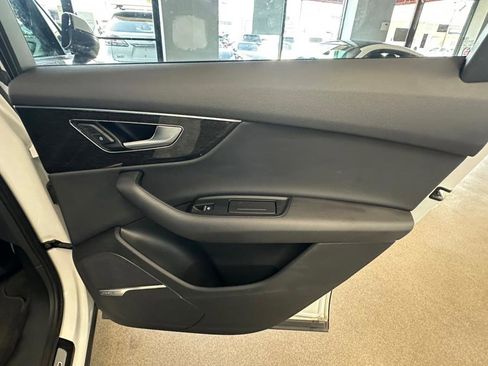 Used 2020 Audi Q7 3.0T Premium Plus w/ Premium Plus Package image 29