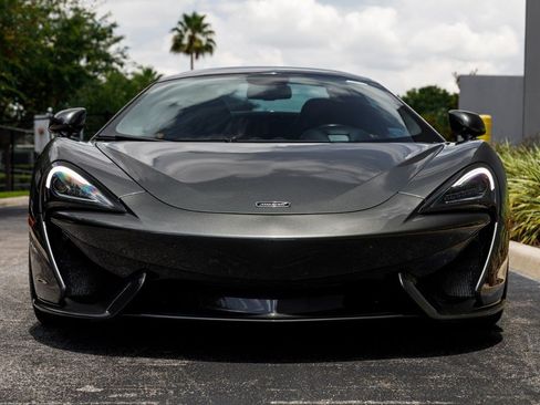 Used 2019 McLaren 570S Spider RWD image 31