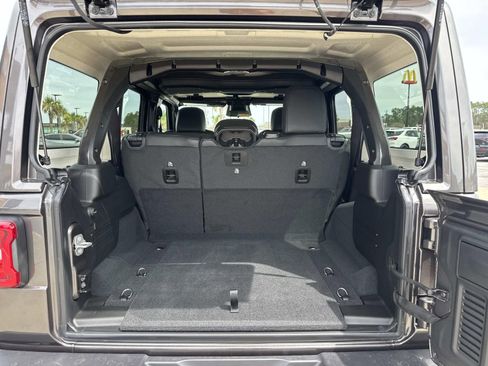 New 2026 Jeep Wrangler Unlimited Rubicon image 8