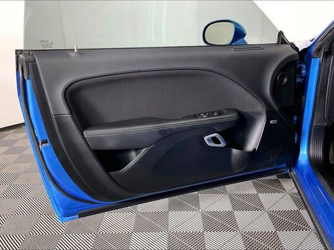 Used 2023 Dodge Challenger SXT w/ Blacktop Package image 24