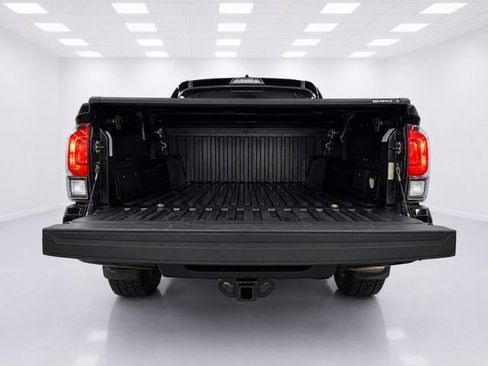Used 2018 Toyota Tacoma TRD Pro AWD/4WD image 16