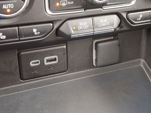 Certified 2024 Chevrolet Suburban RST w/ Luxury Package image 28