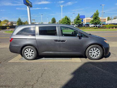 Used 2011 Honda Odyssey LX image 6