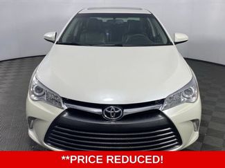 Used 2017 Toyota Camry XLE FWD video 2