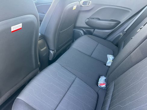 New 2026 Hyundai Venue SE FWD image 4