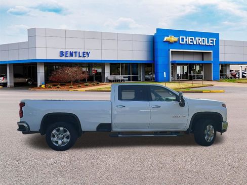 Used 2020 Chevrolet Silverado 2500 LTZ w/ LTZ Convenience Package RWD image 7