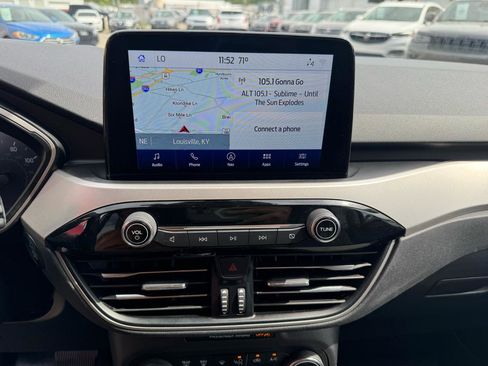 Used 2020 Ford Escape SE image 31