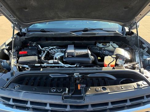 Used 2021 Chevrolet Silverado 1500 LT w/ Bed Protection Package AWD/4WD image 8