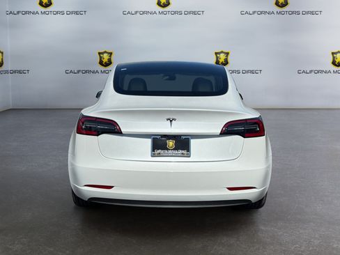Used 2023 Tesla Model 3 Standard Range RWD image 4