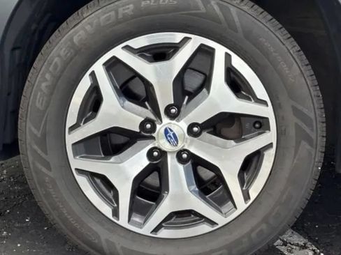 Used 2019 Subaru Forester Premium w/ All-Weather Package AWD/4WD image 16