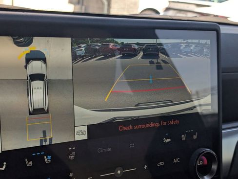 Used 2024 Lexus GX 550 image 9