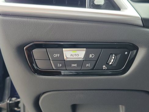 Used 2025 BMW M4 xDrive Competition AWD/4WD image 39