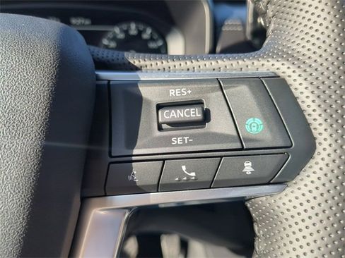 New 2025 Mitsubishi Outlander SEL image 34