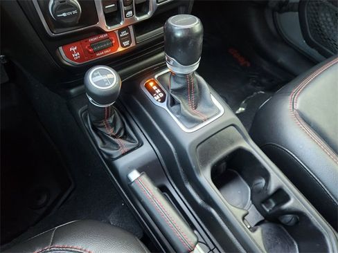 Used 2020 Jeep Gladiator Rubicon AWD/4WD image 23