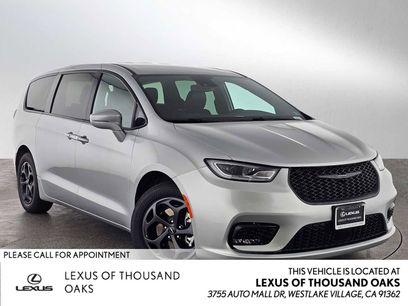 Used 2022 Chrysler Pacifica Touring-L w/ S Appearance Package