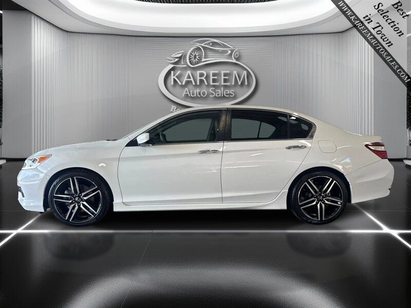 Used 2017 Honda Accord Sport image 8