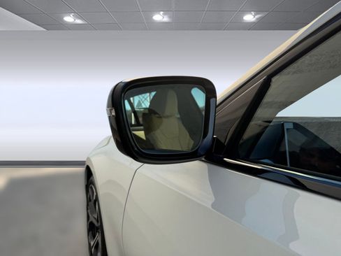 New 2026 BMW 330i Sedan w/ M Sport Package image 27