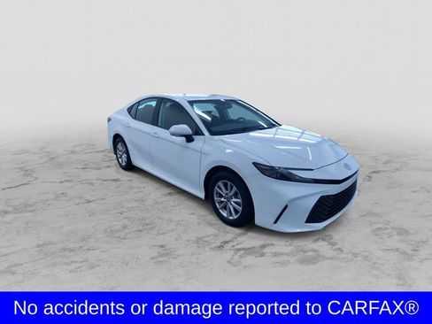 Used 2026 Toyota Camry LE FWD image 3